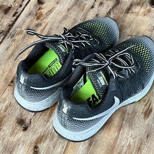 Nike air zoom Pegasus 33 sneakers. Very good condition. Women size 8 (38.5)